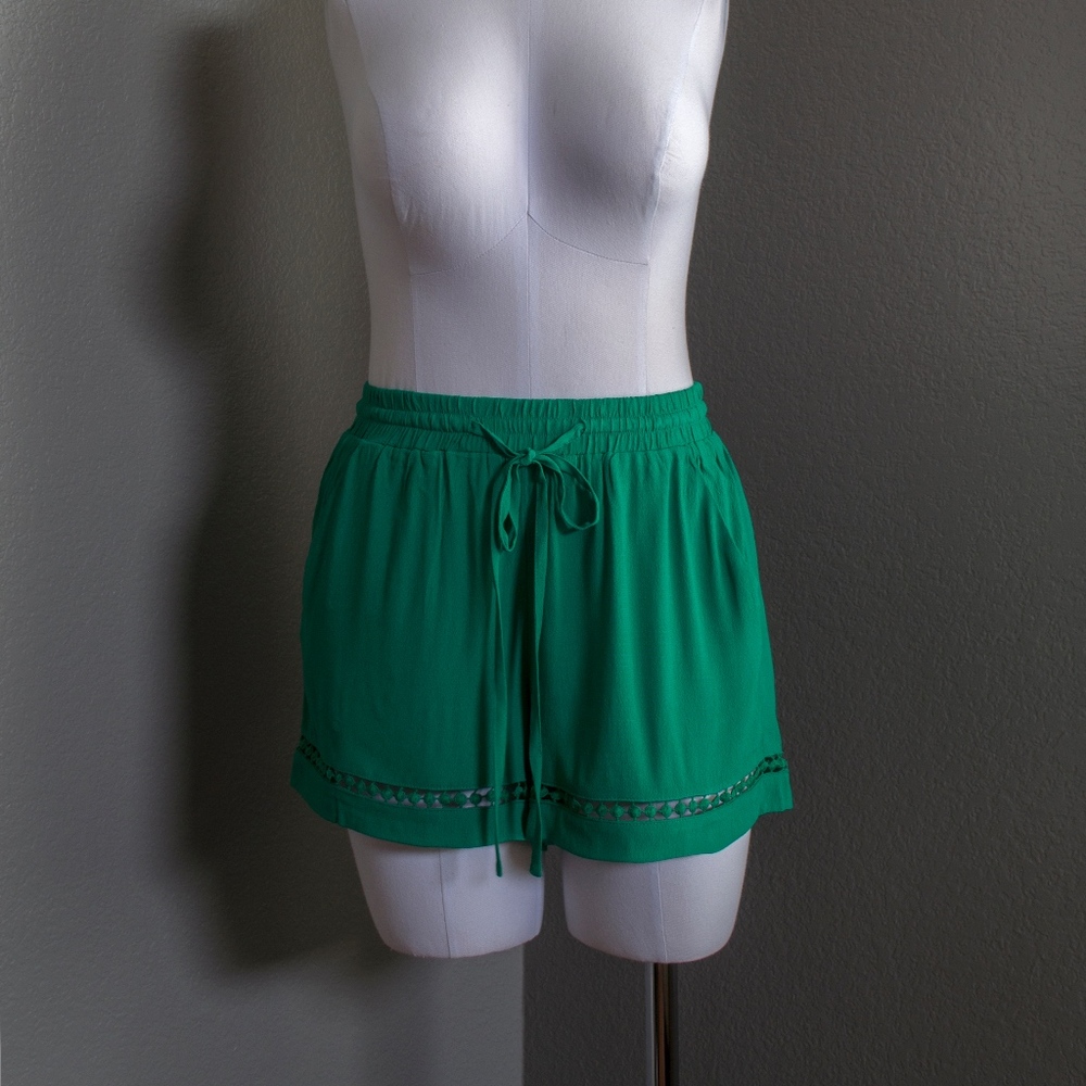 Pull On Shorts w/ Cut Out Hem